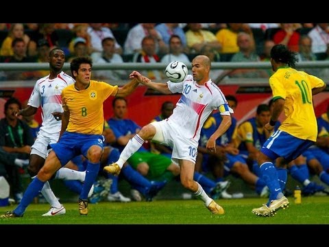 【2006W杯 ブラジルvsフランス】あの瞬間が蘇る！ボールに魔法をかけるジダンの凄さを改めて実感！！